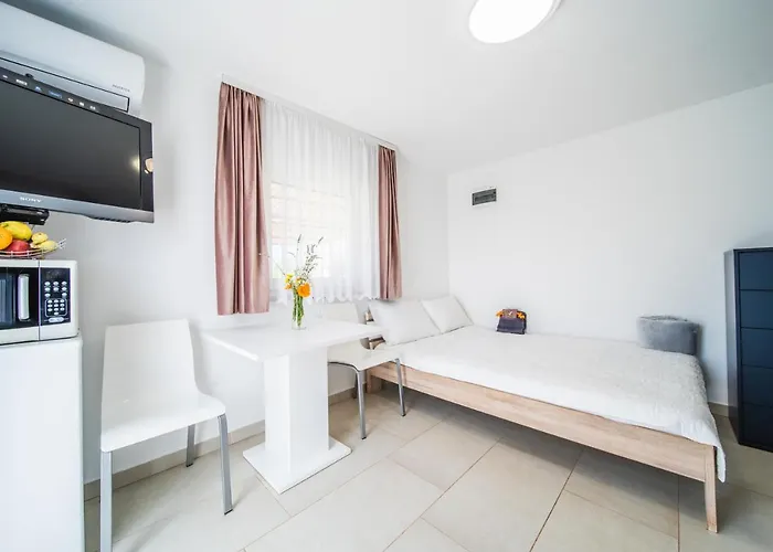 Leonardo House 펜션