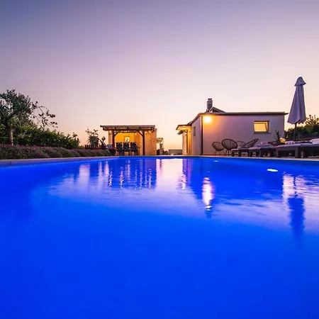 Vakantiehuis Leonardo House *