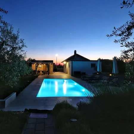 Leonardo House Feriehus Novigrad Istria