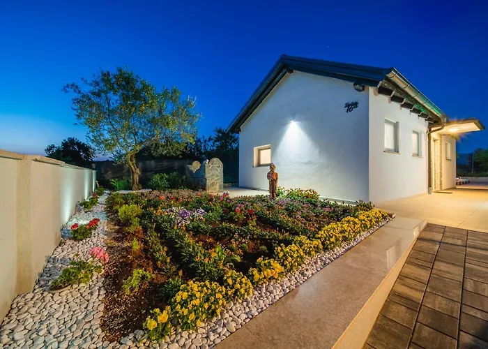 펜션 Leonardo House