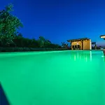 Leonardo House *